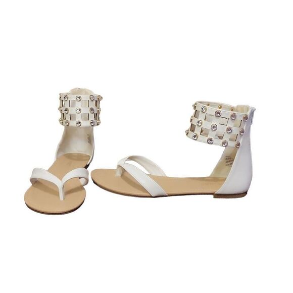 Shoe Dazzle Dackota Flat Sandals - Picture 5 of 13